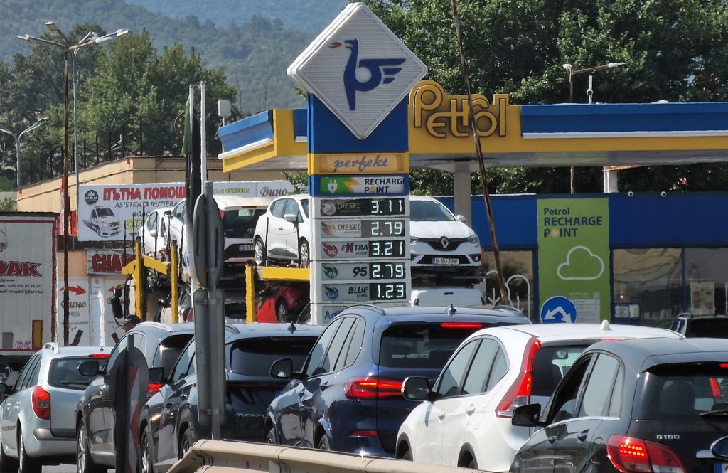 Густо: Шофьорите в Пловдив зареждат по-евтино гориво от средното за страната