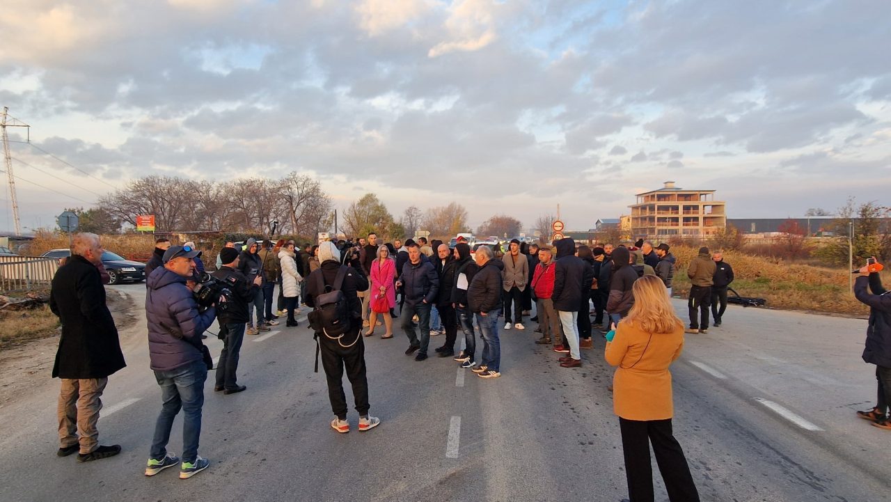 7ca1129b-6d7e-4cb2-a56c-cb215889777e