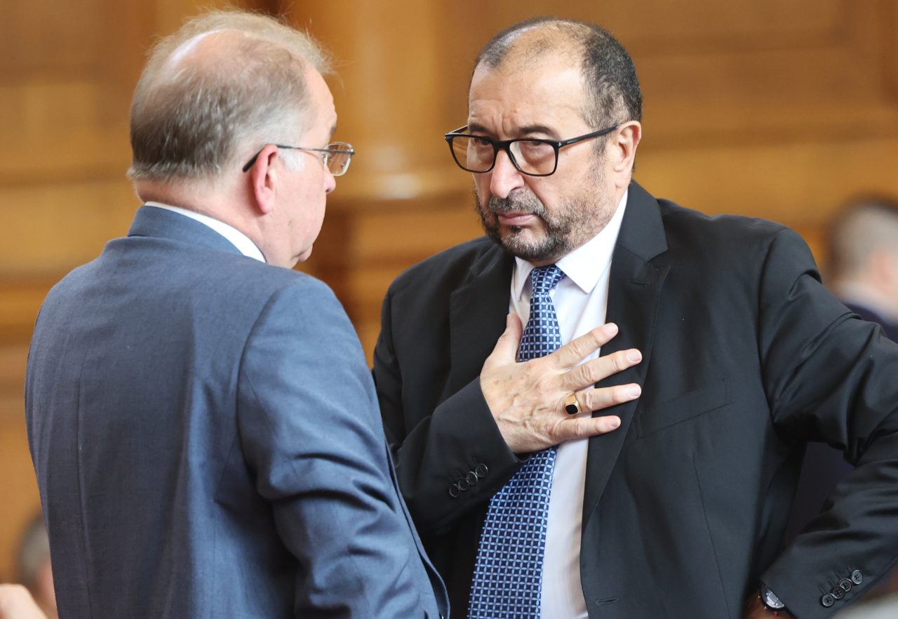 Парламент - заседание