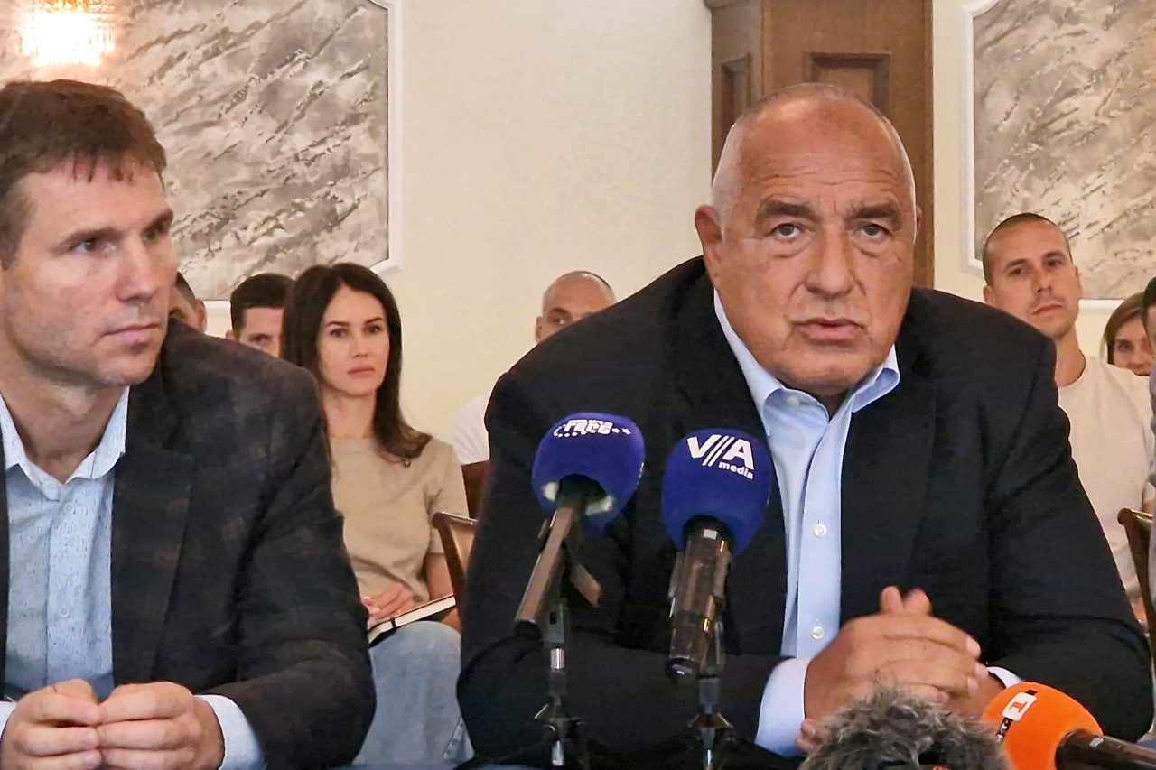 1000082260-1280x853.jpg